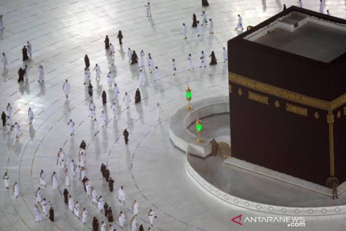 Asosiasi Haji-Umrah Jatim pasrah soal penutupan penerbangan ke Arab Saudi