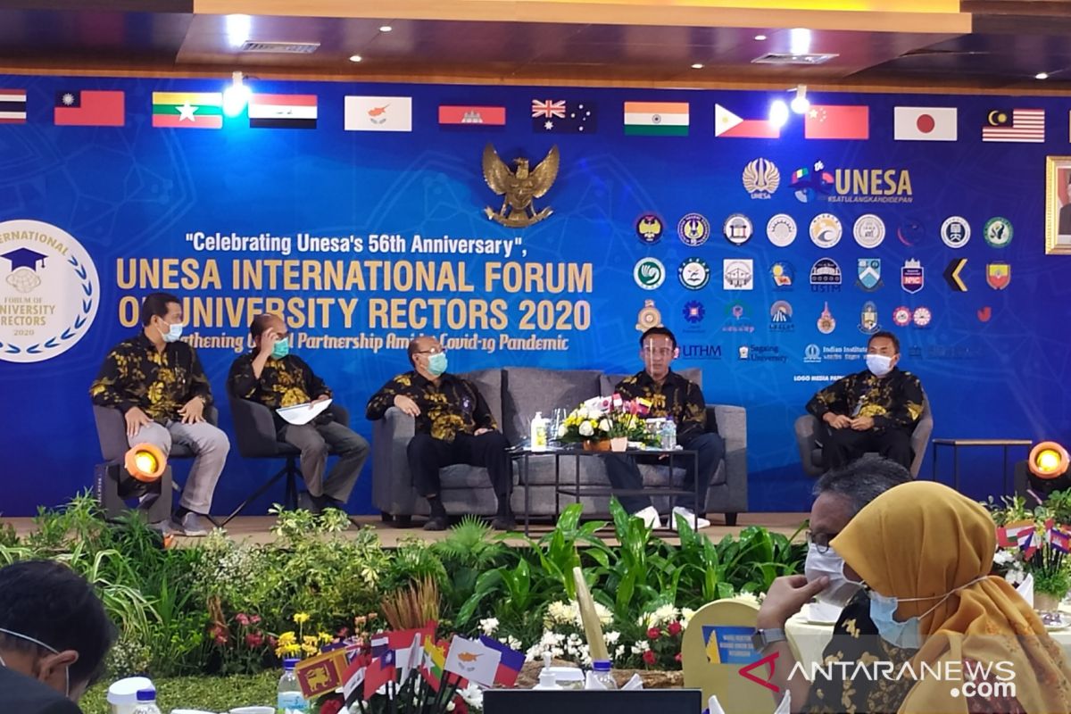 Bahas pendidikan di masa pandemi, Unesa gelar forum rektor international