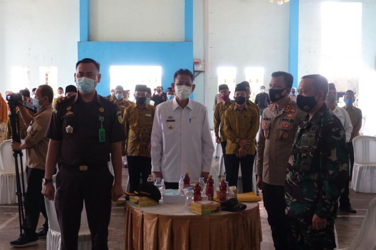 Pj Bupati Lampung Tengah hadiri pelantikan MUI dan FKUB