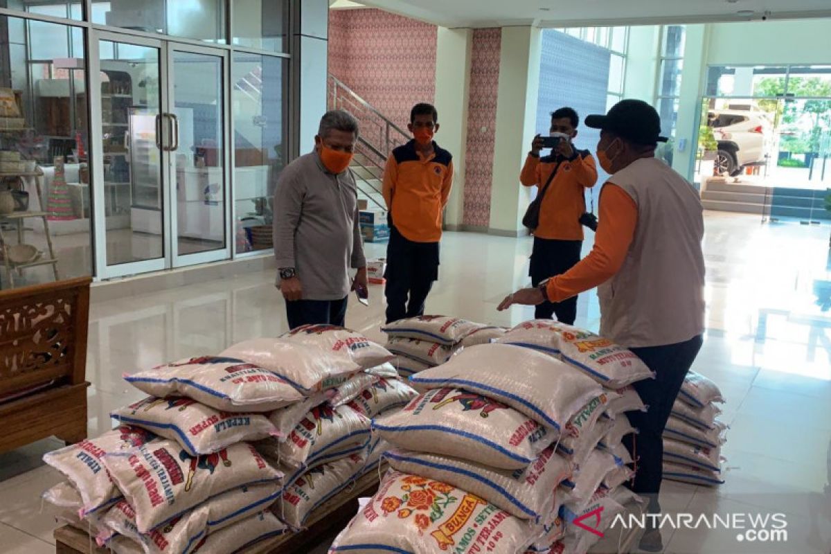 Pemkab Kubu Raya salurkan sembako kepada masyarakat terdampak banjir