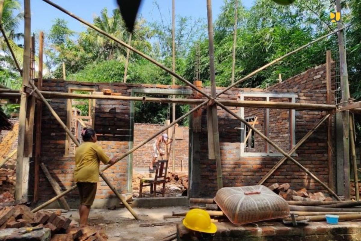 Kementerian PUPR: Padat karya bedah rumah serap 287 ribu tenaga kerja