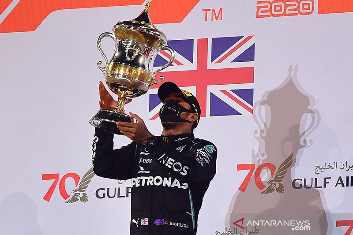 Hamilton juarai GP Bahrain yang kaos, Grosjean lolos dari maut