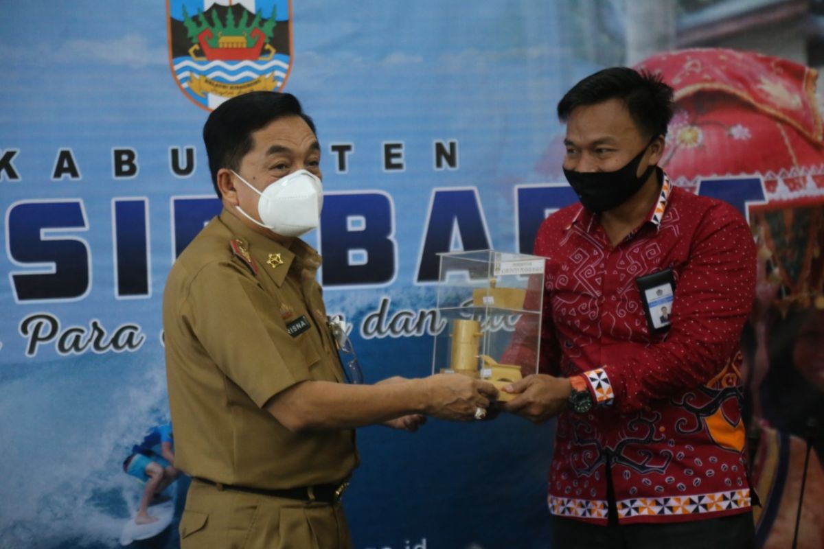 Pemkab Pesisir Barat terima WTP pertama selama 7 tahun berdiri