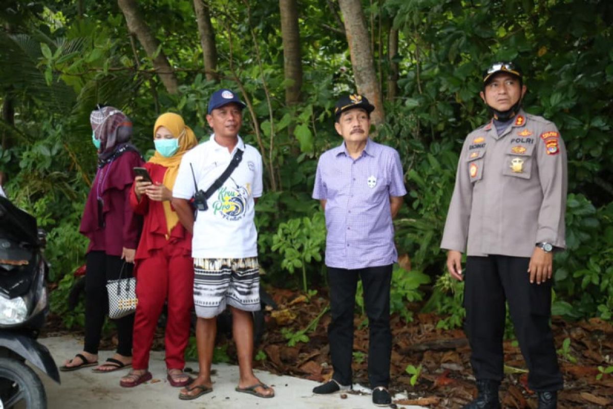 Pj Bupati Pesisir Barat dan Forkopimda kunjungi Pulau Pisang