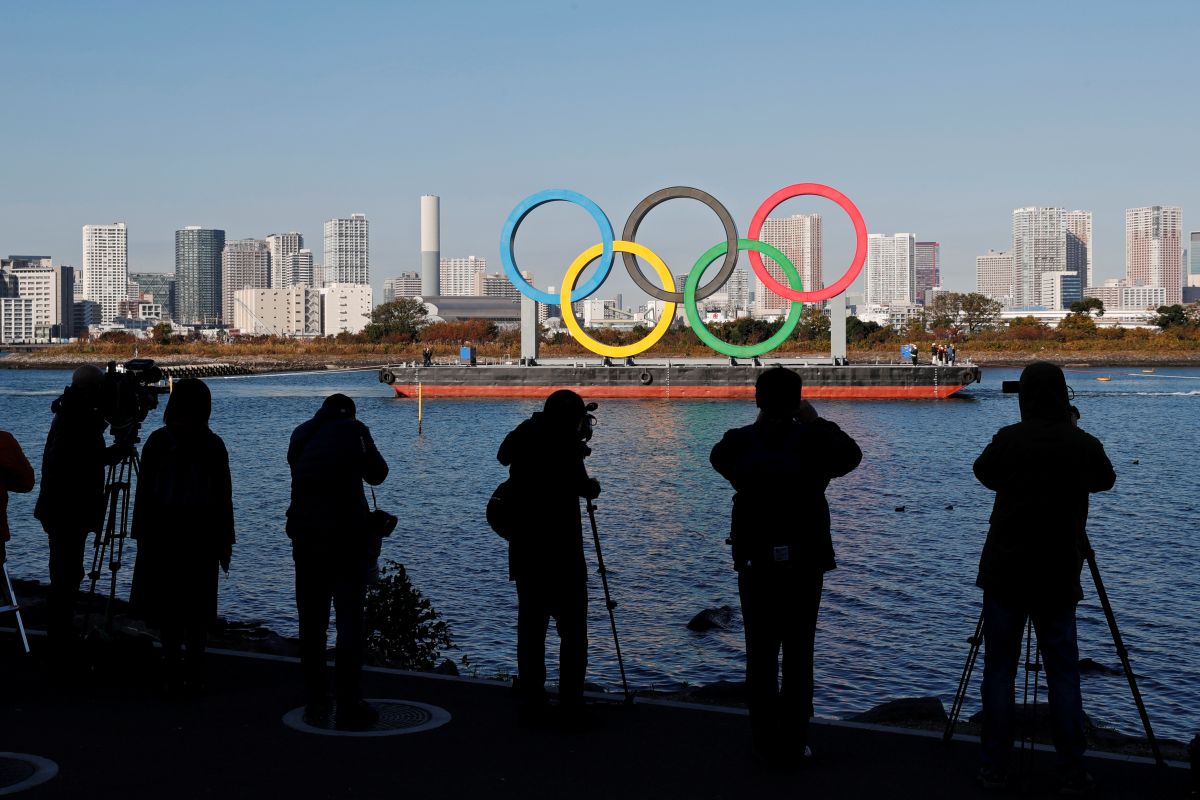 Cincin Olimpiade raksasa sudah  dipasang lagi di Tokyo