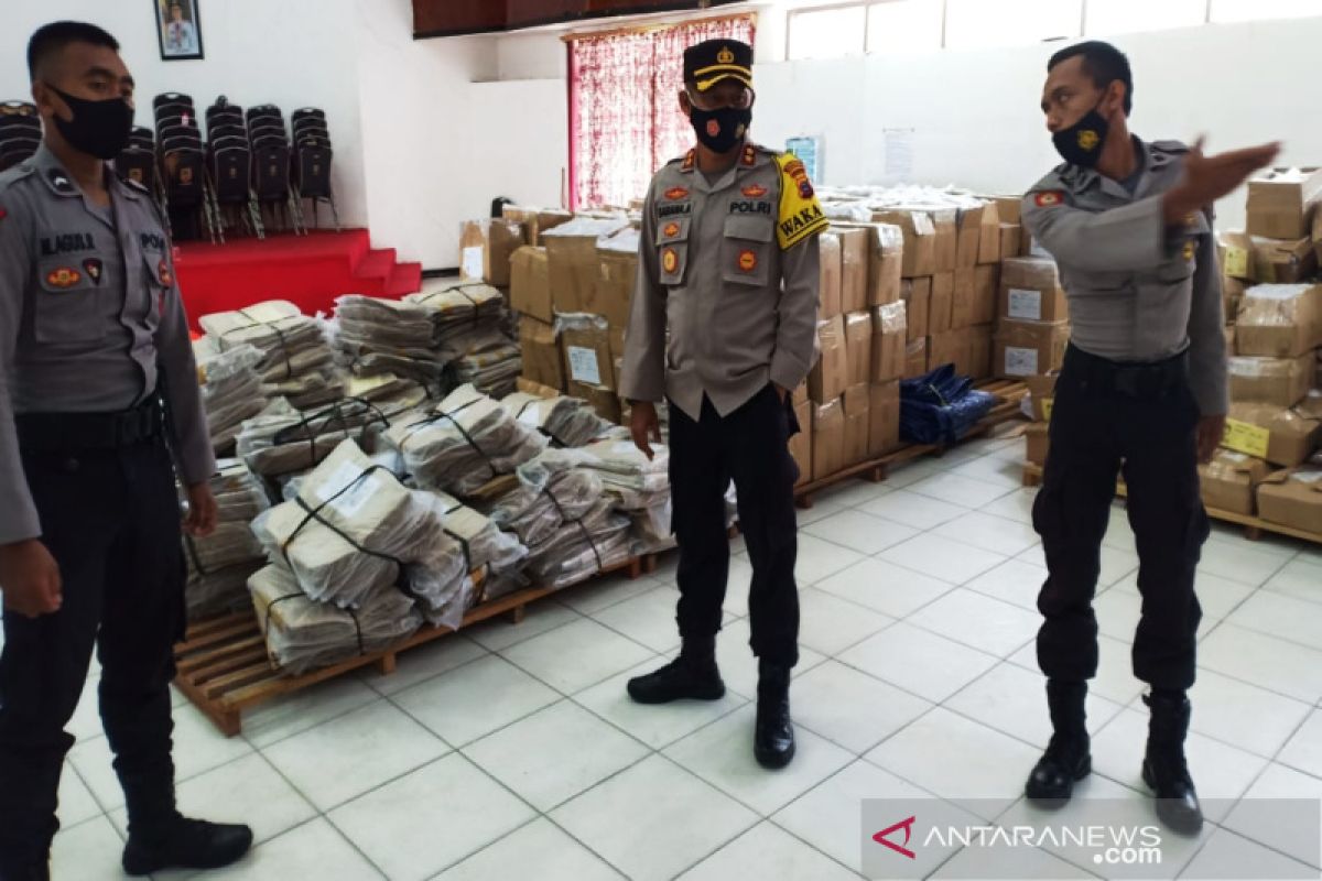 Wakapolresta Banjarmasin cek gudang KPU pastikan logistik Pilkada aman