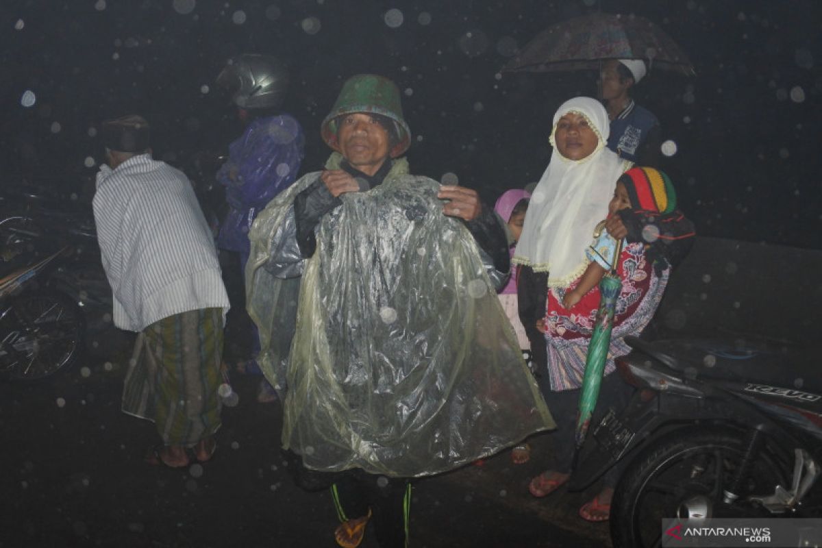 BB-TNBTS sisir pendakian Gunung Semeru pastikan seluruh pendaki turun