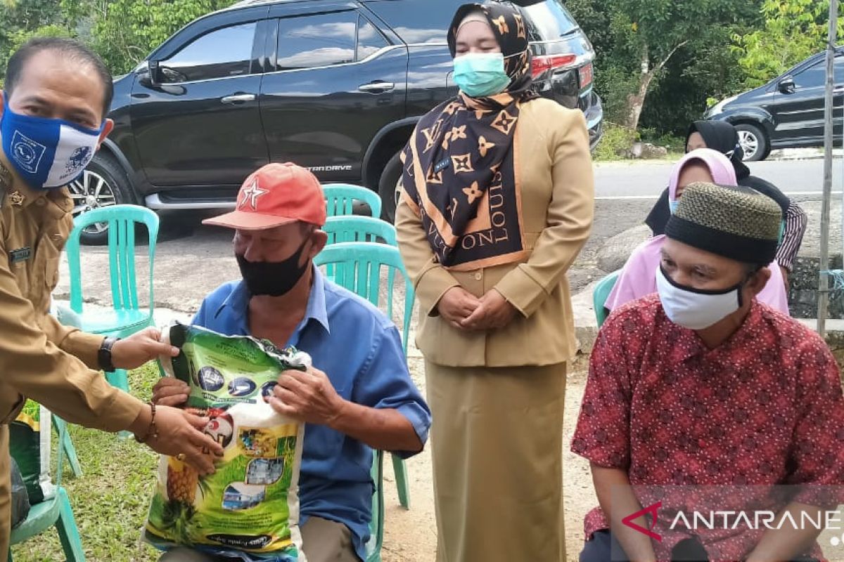 Pemerintah Kabupaten Bangka salurkan 1.448 paket bantuan bahan pokok