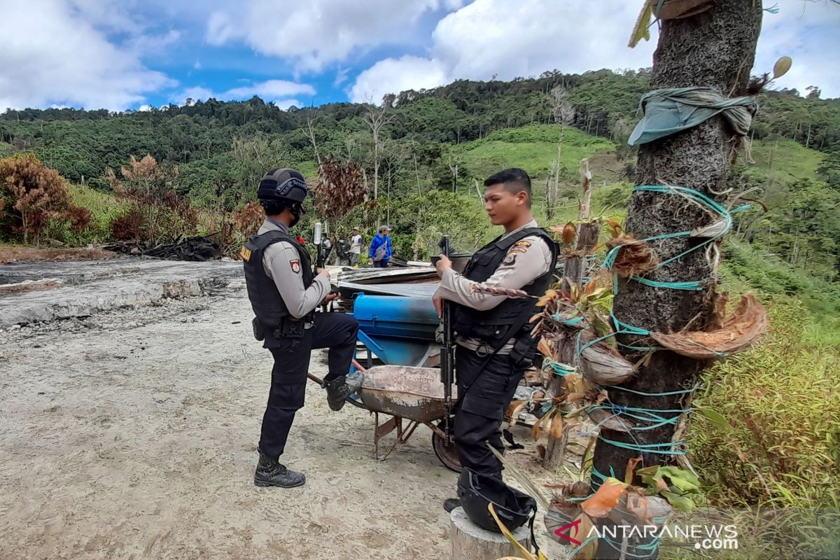 Korban selamat dari serangan teroris Sigi tak mau kembali