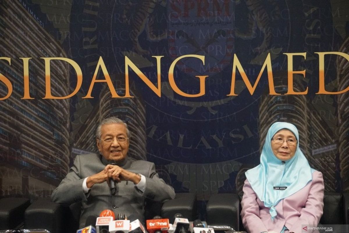 Berikut tanggapan Mahathir Mohamad atas tuduhan ikut merancang koalisi Perikatan Nasional