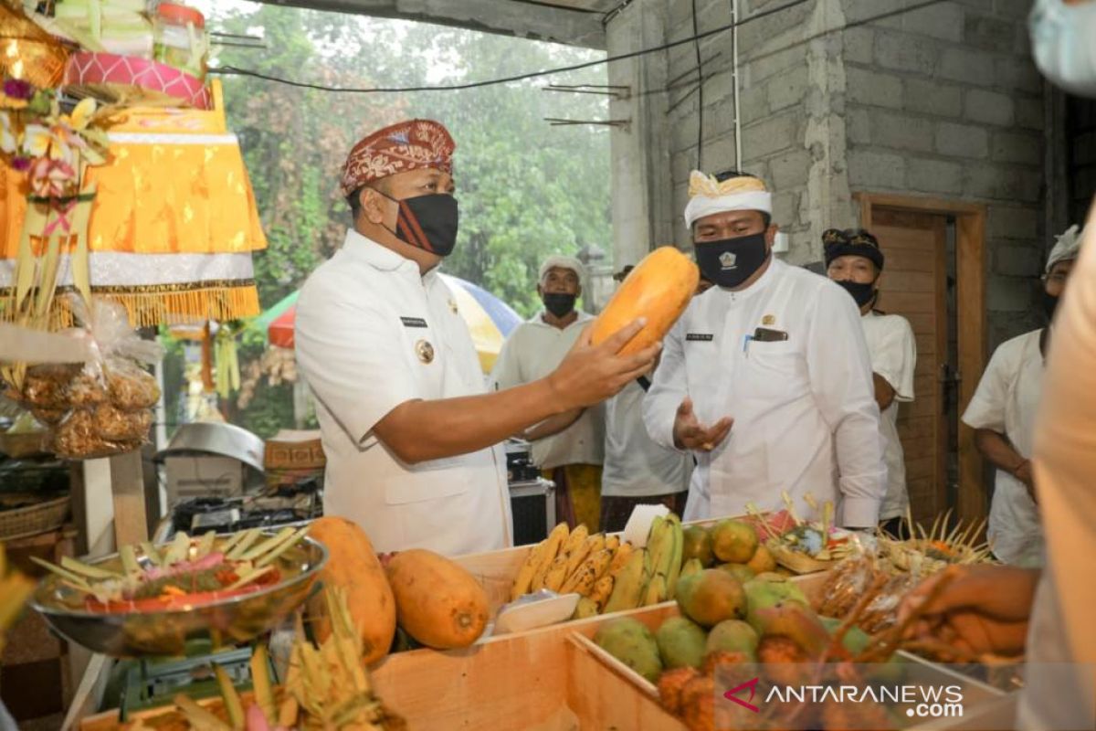 Diguyur hujan, Bupati Gianyar resmikan Pasar Puaya Sukawati