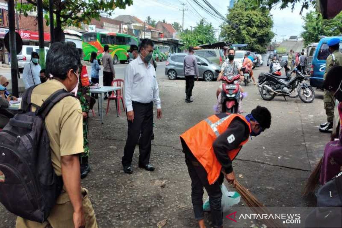 Boyolali perketat pengawasan aktivitas di desa-desa dalam zona merah