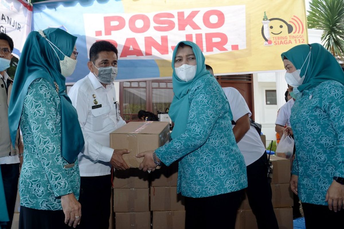 PKK Sumut salurkan bantuan untuk korban banjir di Tebing Tinggi