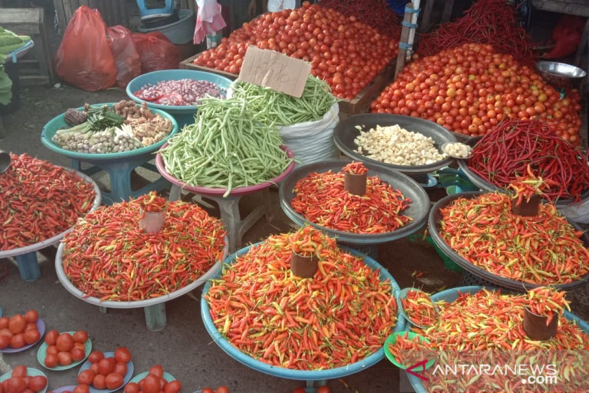Harga bawang dan cabai di pasar tradisional Ambon  naik