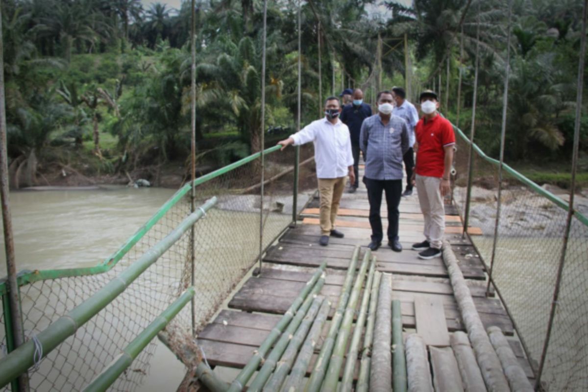 Dampak banjir, sejumlah jembatan di Sergai rusak parah