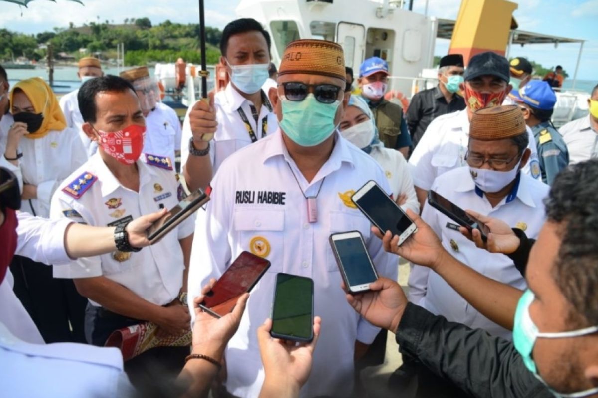 Gubernur Gorontalo: Pengadaan listrik Pulau Dudepo terkendala pembebasan lahan