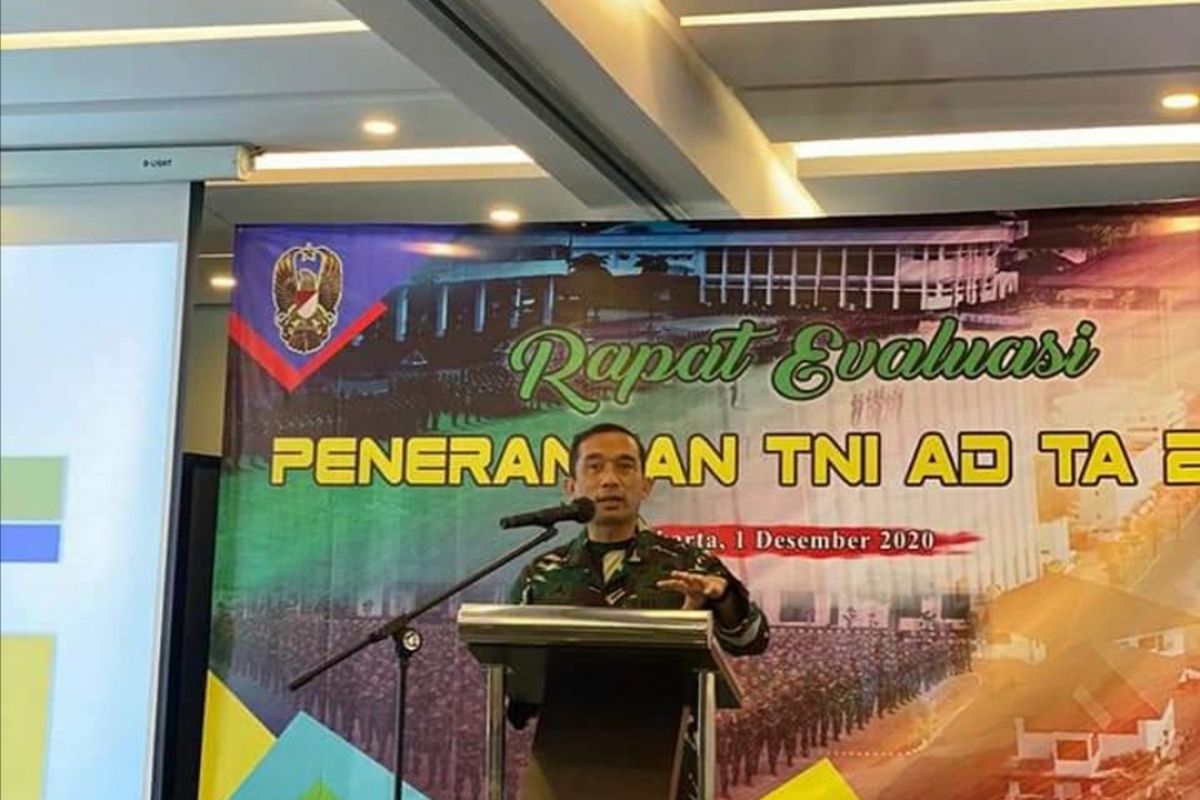Kadispenad evaluasi penerangan TNI AD