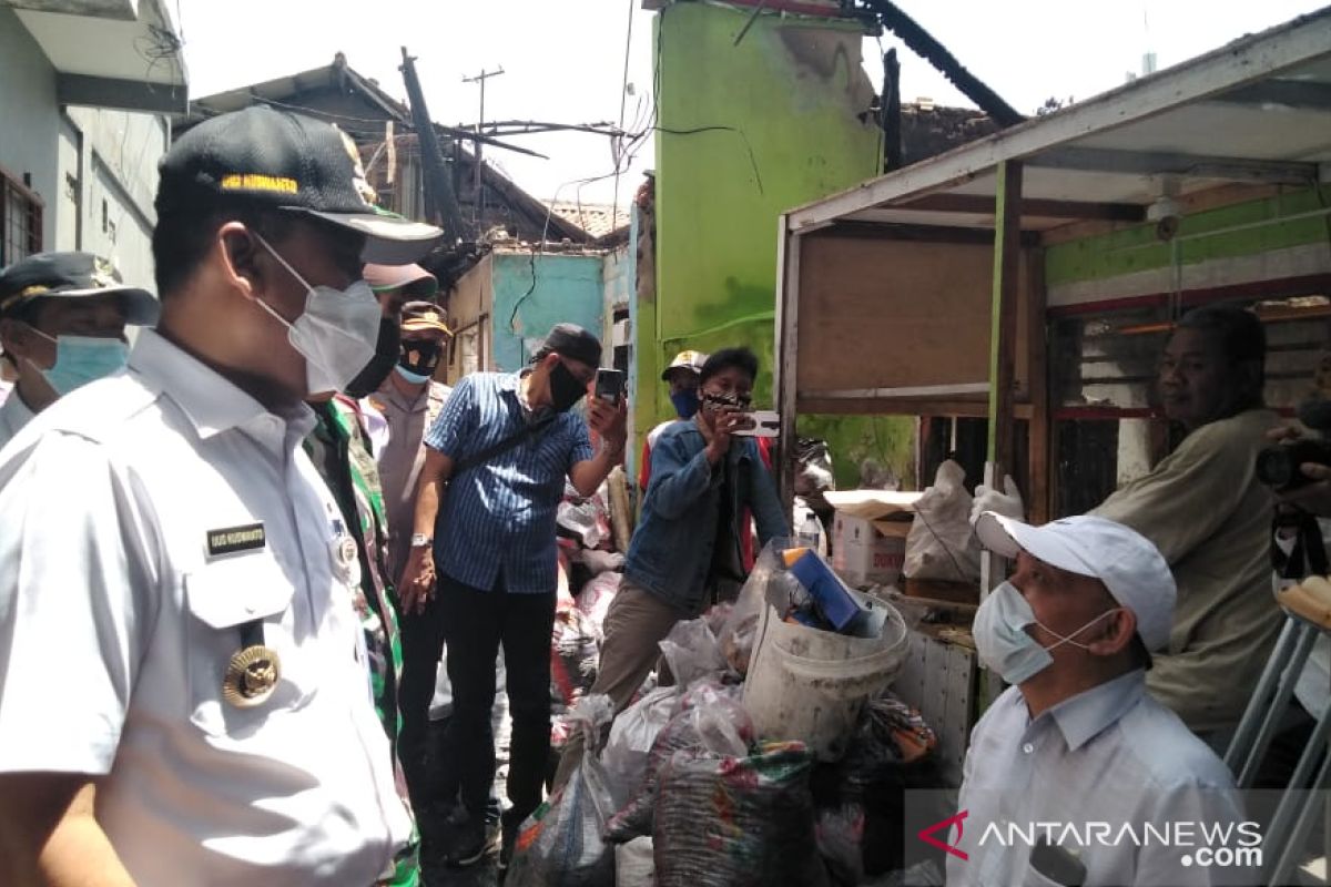 RW 01 Rawa Buaya siapkan pengungsian korban banjir terpapar COVID-19