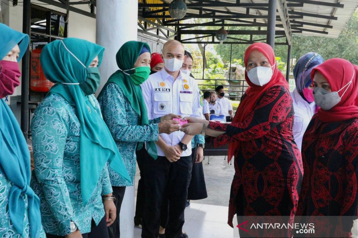 Ketua TP-PKK Kota Medan minta kader sosialisasikan Perwal AKB