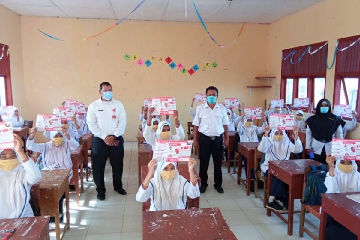 Cegah COVID-19, 62.203 pelajar Aceh Timur dibagikan masker