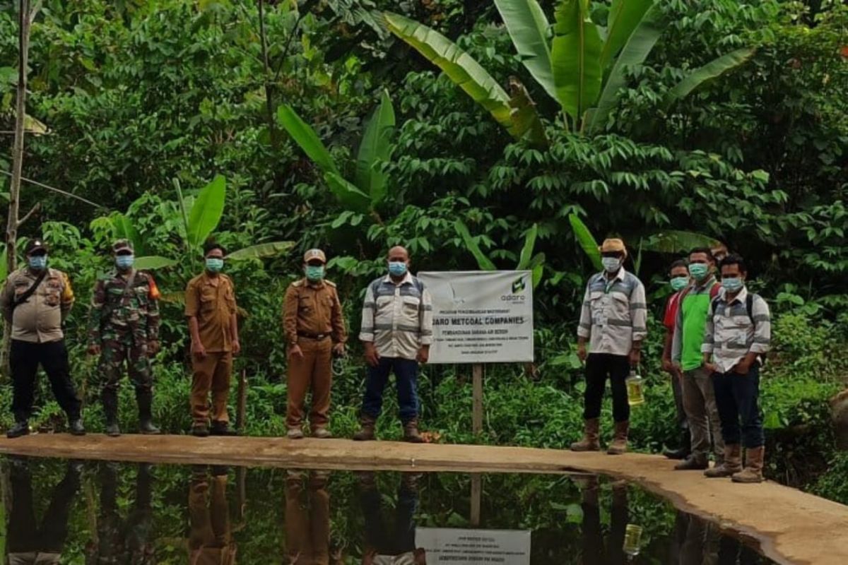 Adaro Metcoal Companies bangun bendungan sarana air bersih di lima desa