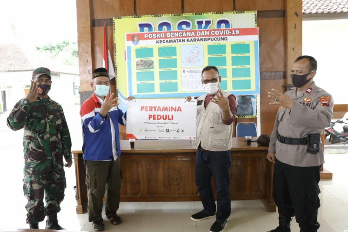 Pertamina Cilacap salurkan bantuan untuk korban tanah longsor