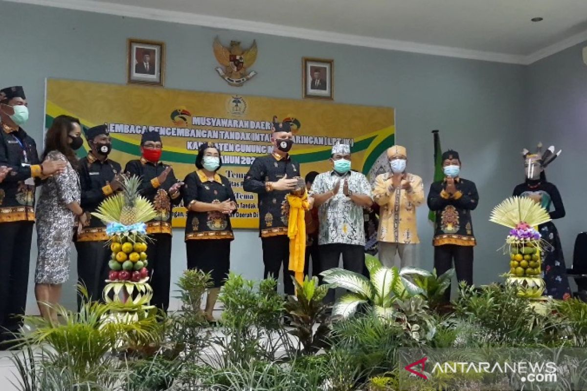 Bupati berharap LPT-IK Gumas semakin optimal kembangkan ajaran Kaharingan