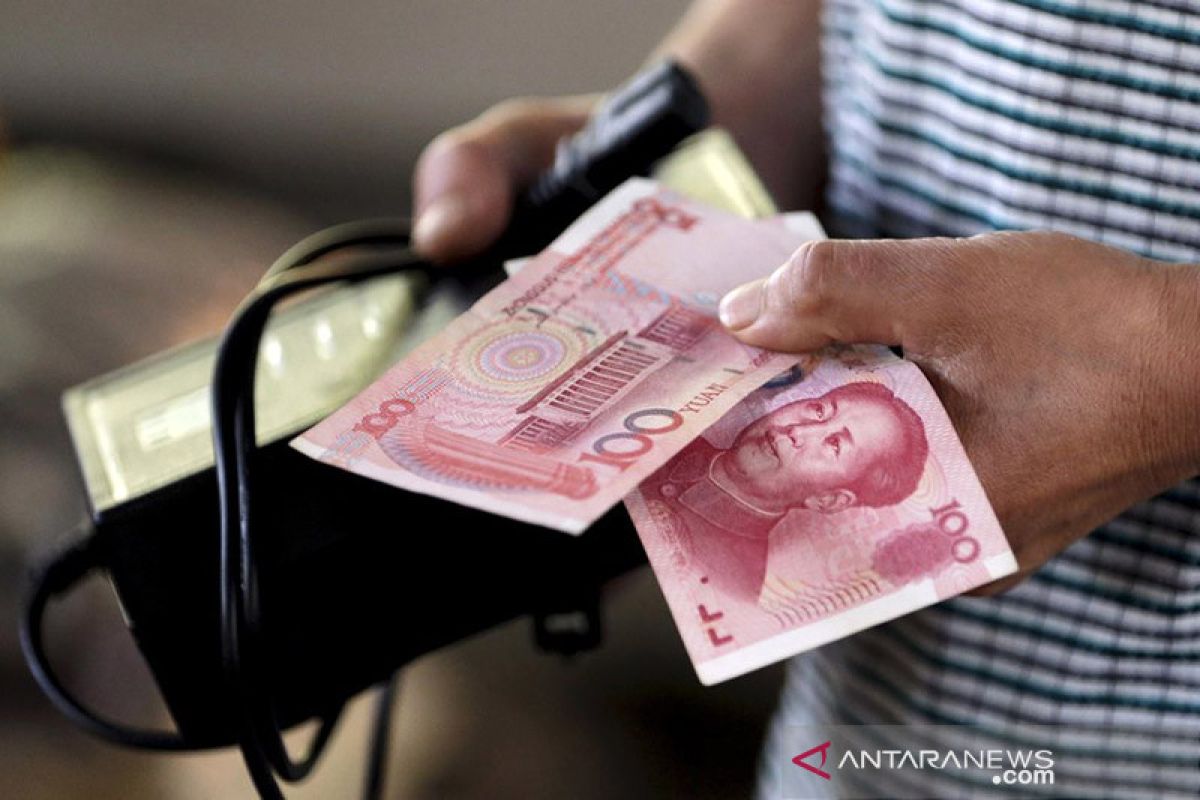 Yuan "rebound" 164 basis poin terhadap dolar AS