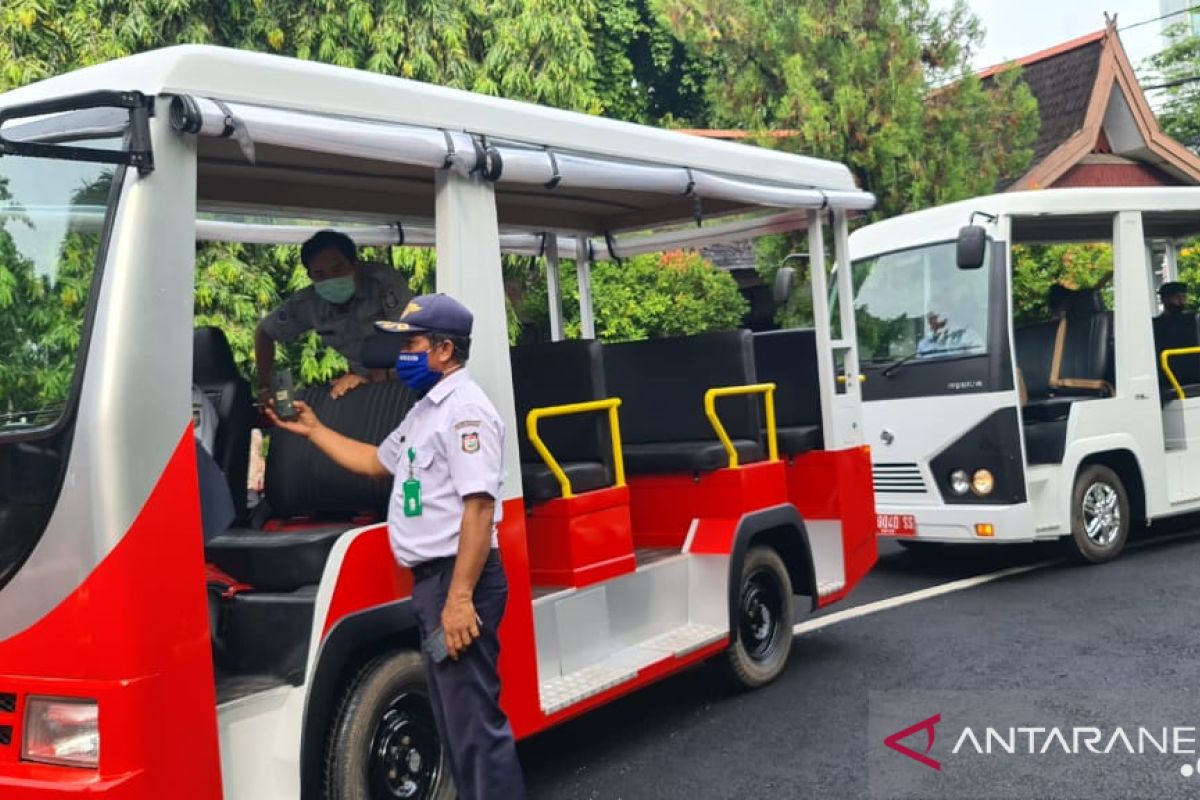 Gubernur Sulsel luncurkan Bus Wisata Metro Kota di Makassar