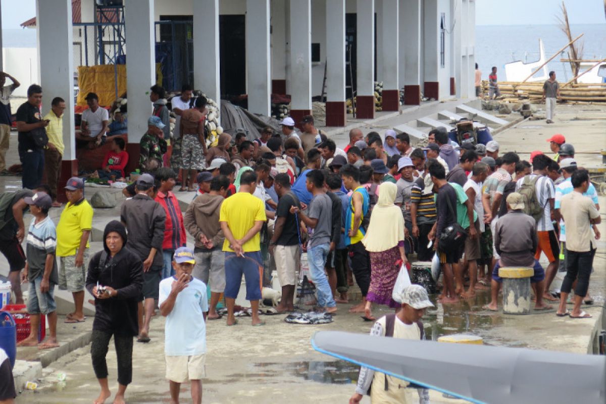 Pemprov Gorontalo wajibkan nelayan penerima bantuan jadi peserta asuransi