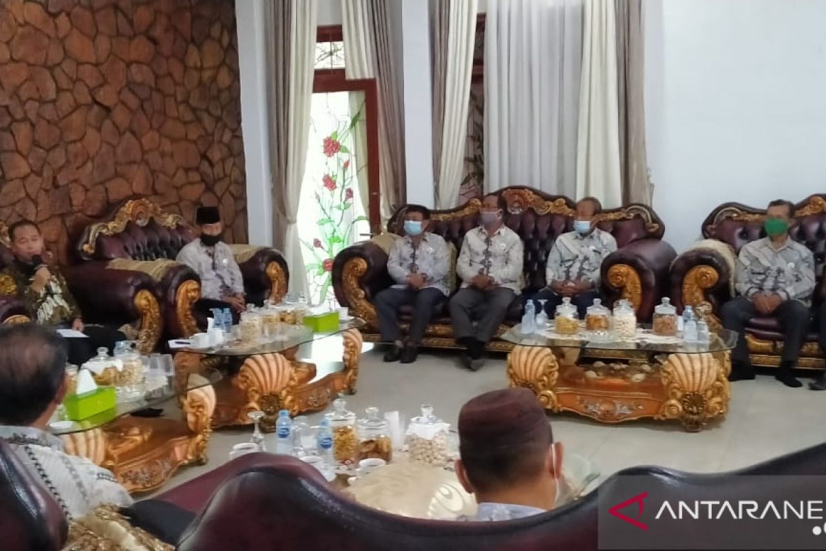 Bupati Bangka ajak FKUB bantu pencegahan penyebaran COVID-19