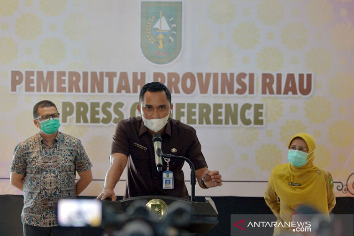 Gubernur Riau dan istri positif COVID-19 dipantau 11 dokter