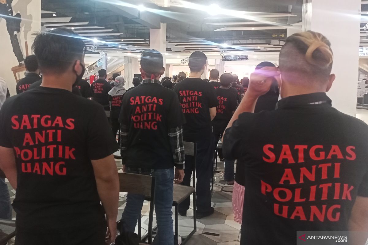 PSI Surabaya kukuhkan Satgas Antipolitik Uang