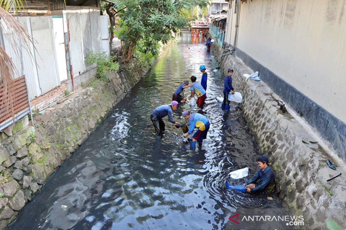 Warga Jakarta Utara diimbau tidak panik jika terjadi banjir