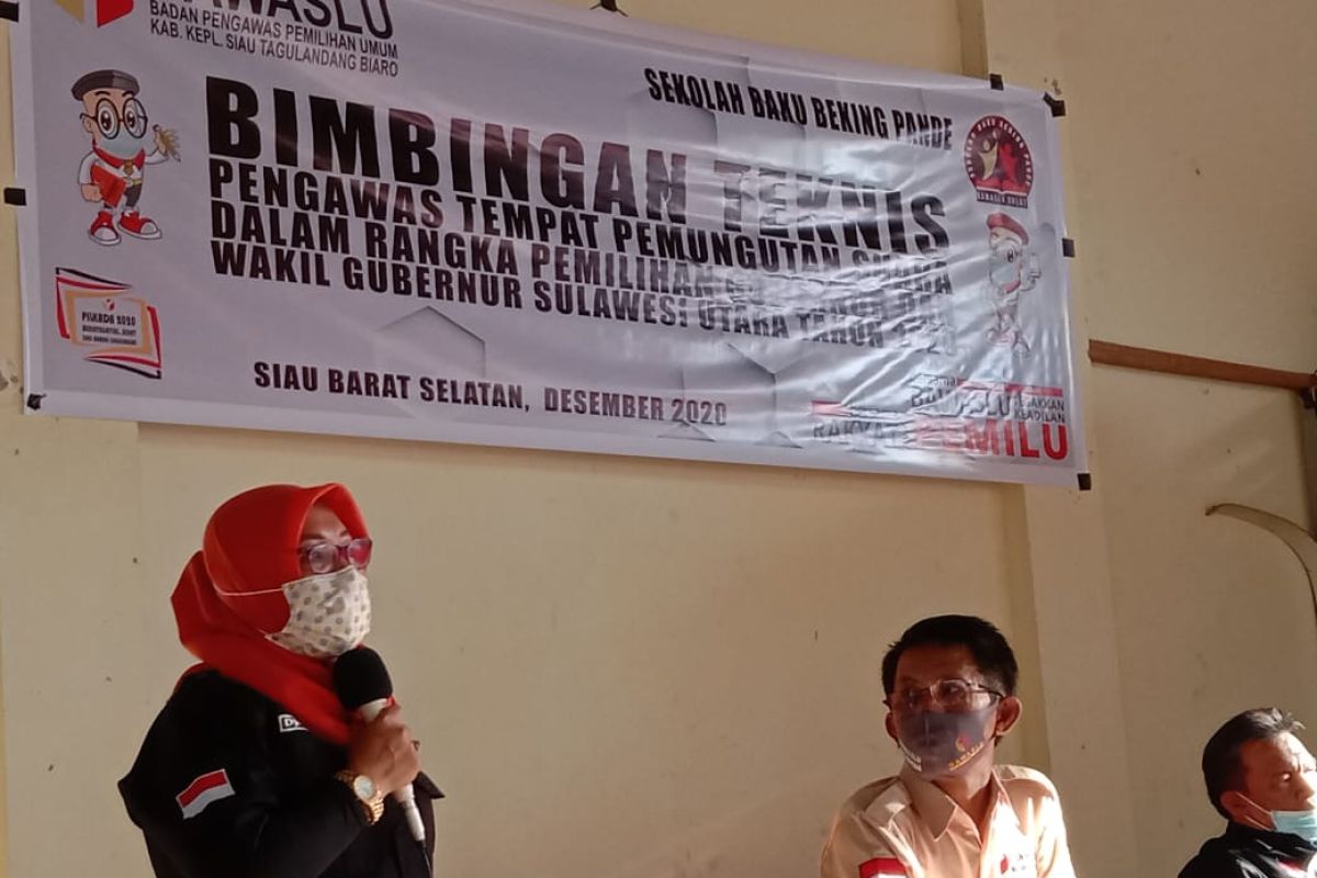 PTPS Kecamatan Sibarsel Terima Bimtek Dari Bawaslu Sitaro