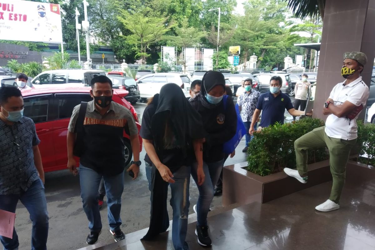 Polisi tangkap artis perempuan inisial IBS terkait narkoba