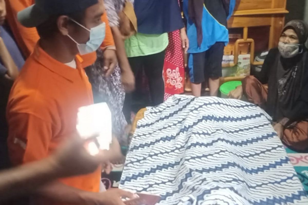 Terbawa arus sungai saat mandi, ibu rumah tangga di Dompu ditemukan tewas tenggelam