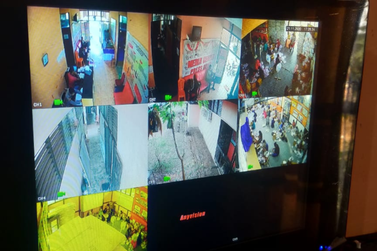 KPU Melawi awasi proses sortir logistik Pilkada 2020 dengan CCTV