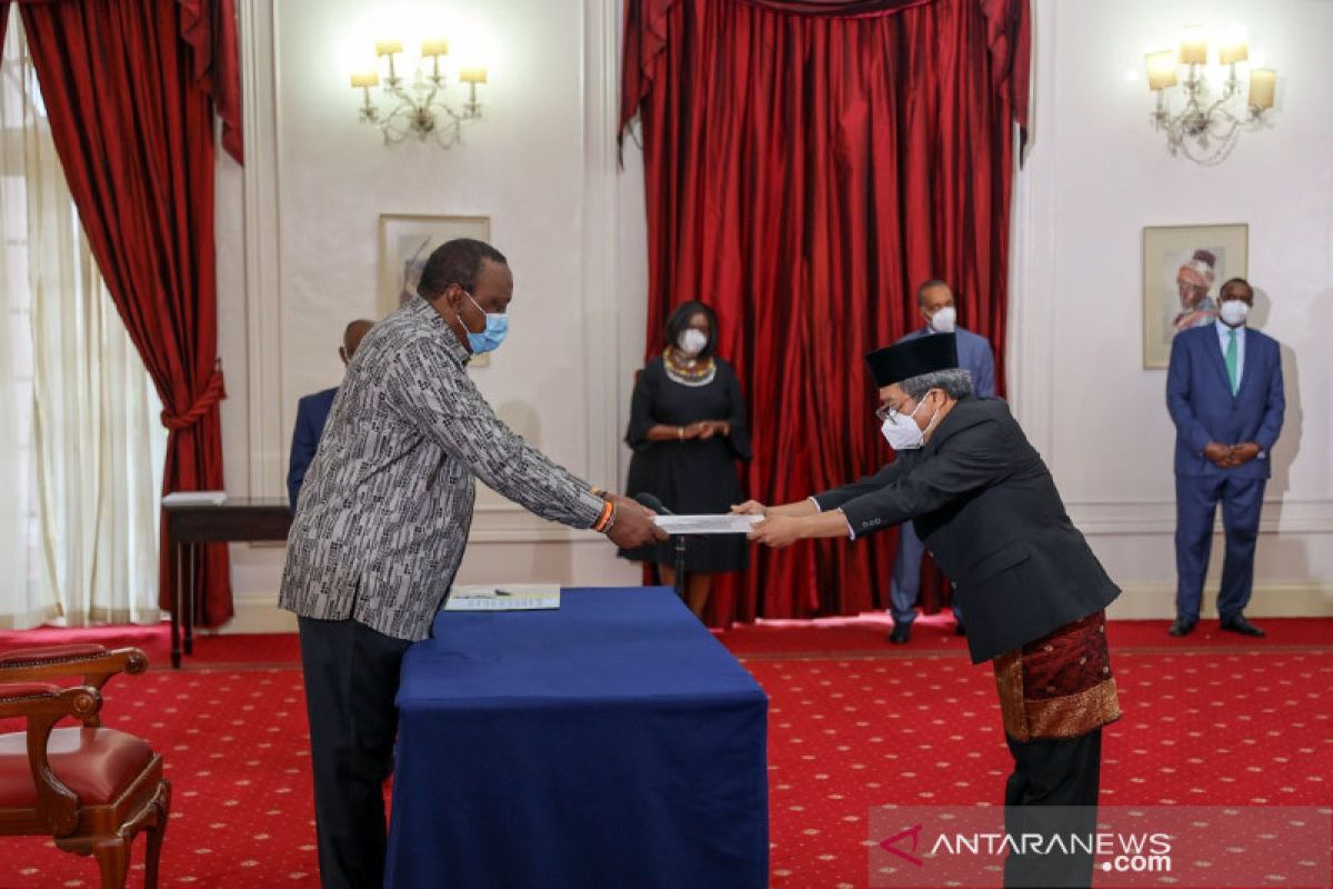 Dubes Hery serahkan surat kepercayaan kepada Presiden Kenya