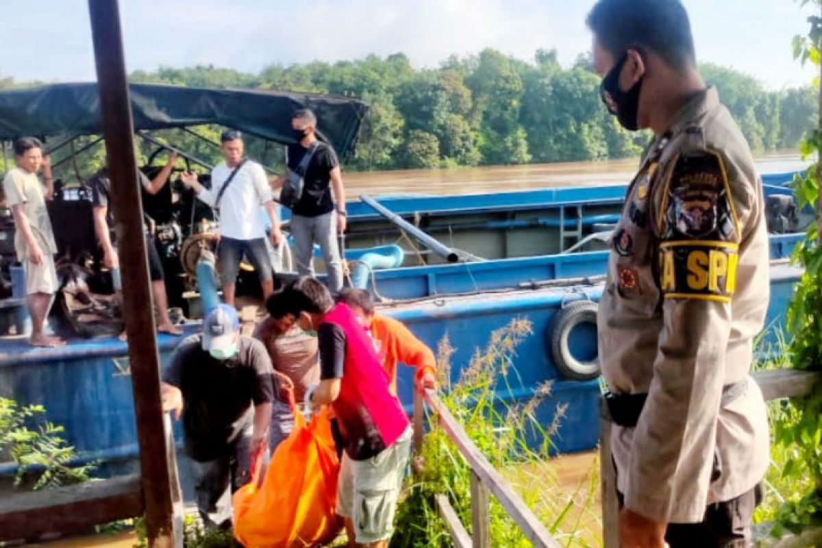 Kapten kapal ditemukan tewas mengapung di Sungai Kahayan