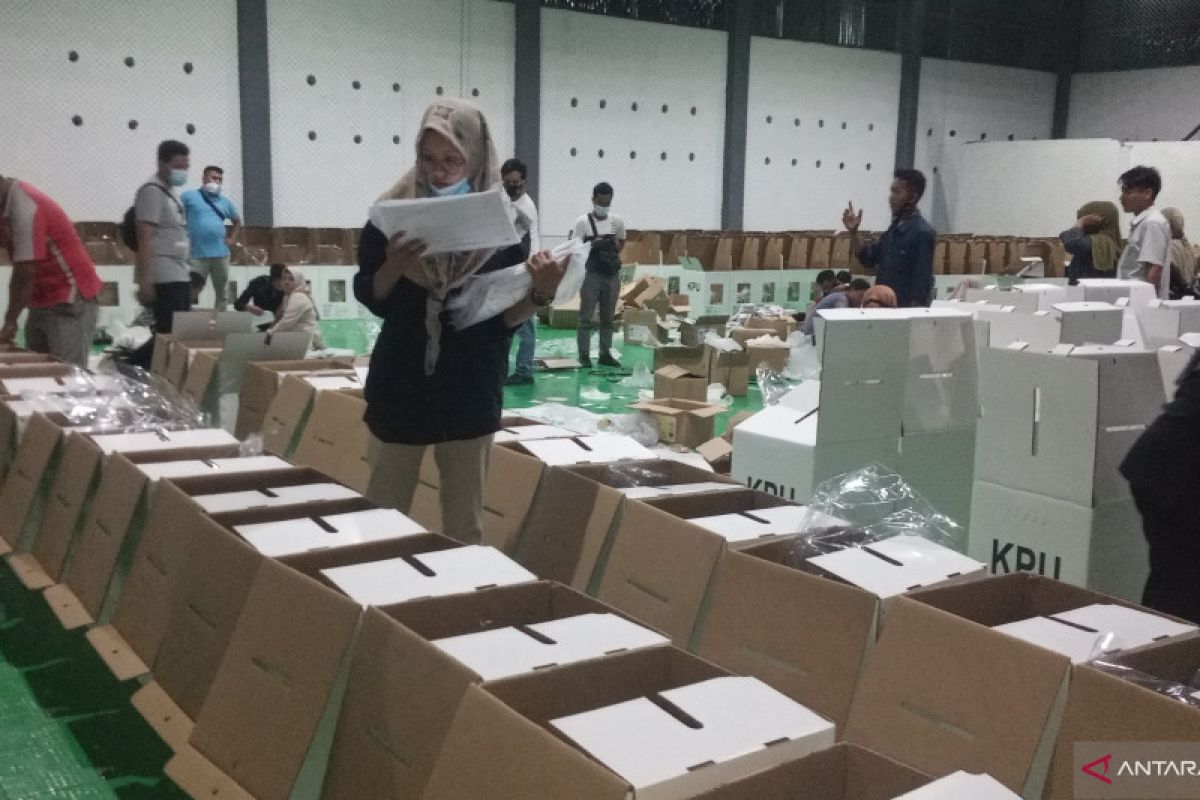 KPU Agam gandeng PT Pos Indonesia distribusikan surat  suara