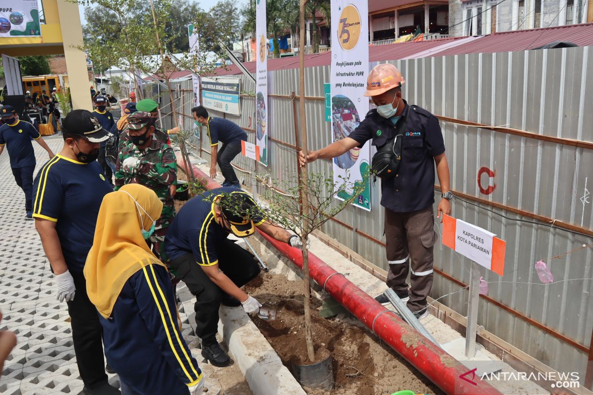 Kemen PUPR programkan penghijauan di Pasar Pariaman dukung bangunan ramah lingkungan (Video)