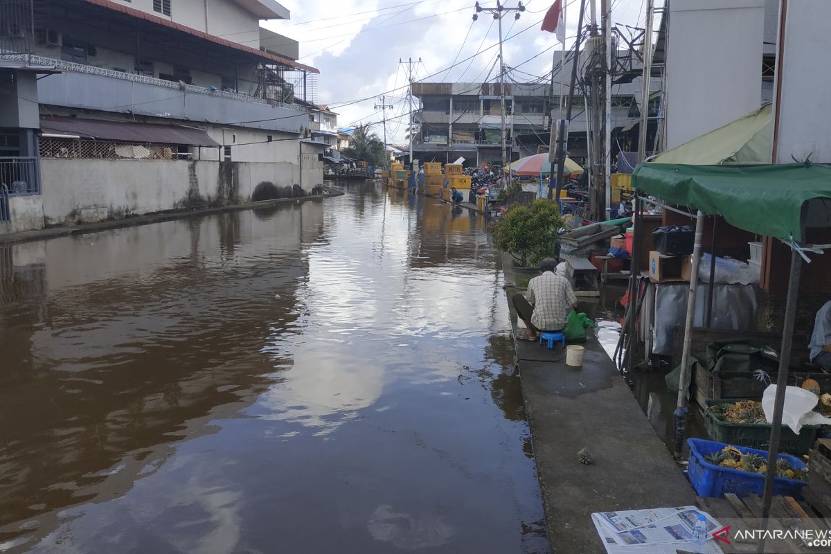 BMKG Maritim Pontianak imbau masyarakat waspada dampak pasang air tinggi