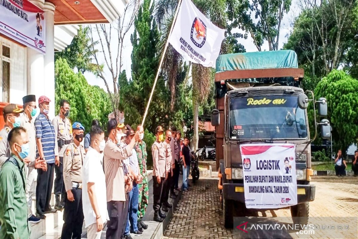 KPU Madina mulai distribusikan logistik Pilkada ke tingkat kecamatan