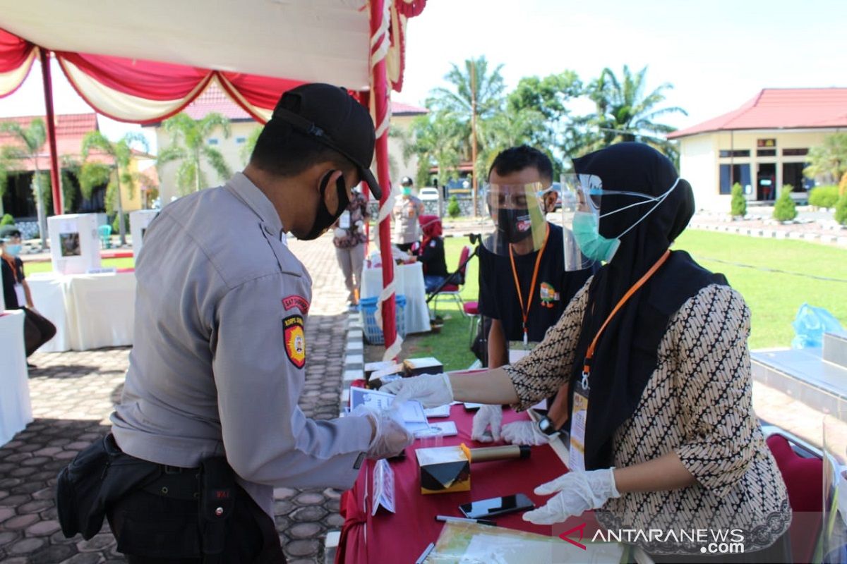 Polisi dilatih amankan TPS sesuai protokol kesehatan