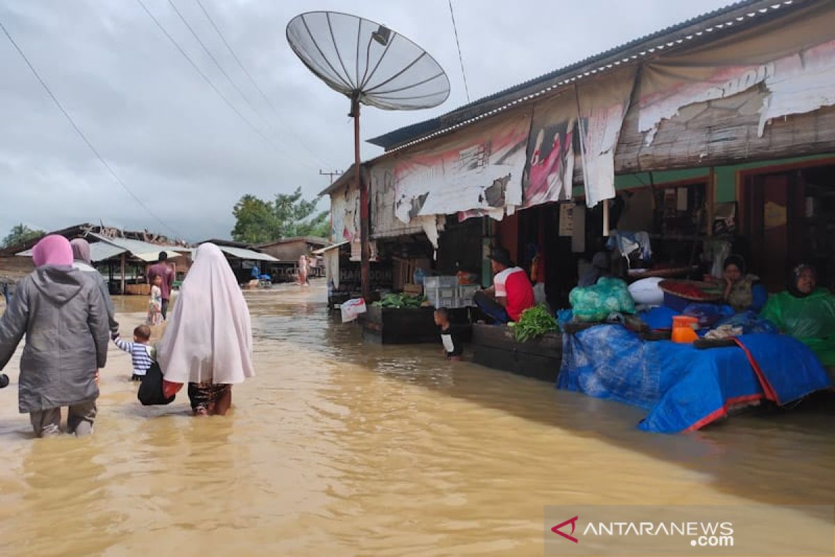 BPBD : 6.701 rumah terendam banjir dan ribuan warga mengungsi di Aceh