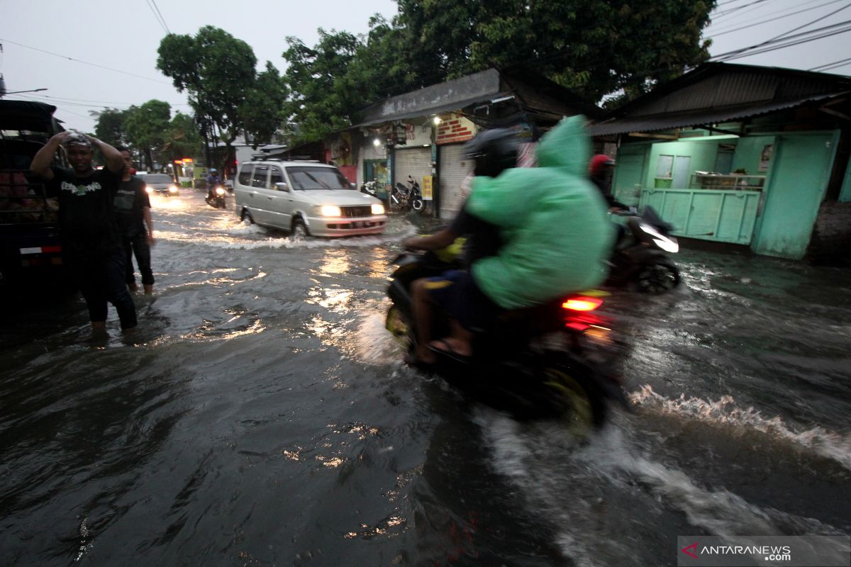 BMKG ingatkan potensi curah hujan tinggi dampak fenomena alam