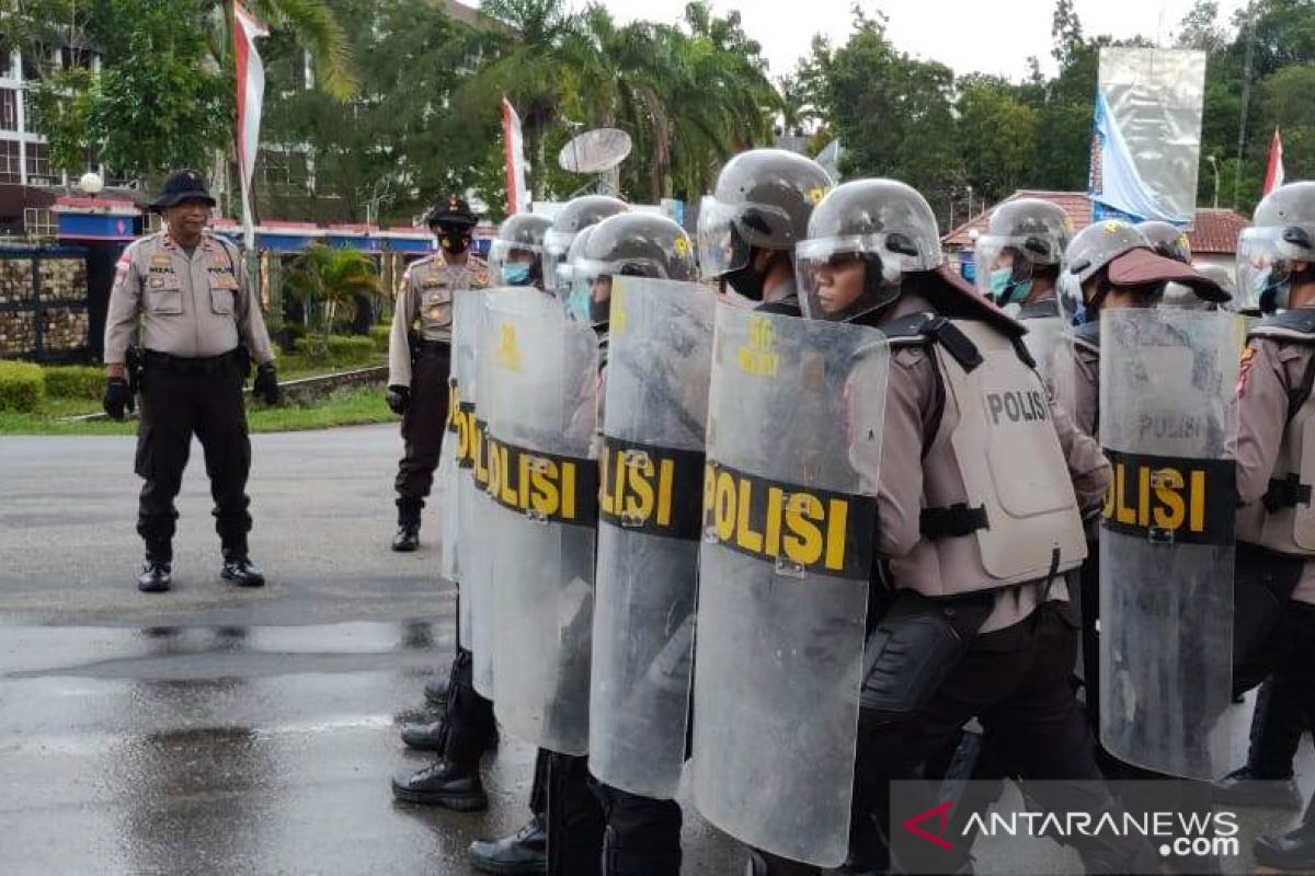 Sabhara Polres Bengkayang perkuat latihan Dalmas amankan pilkada