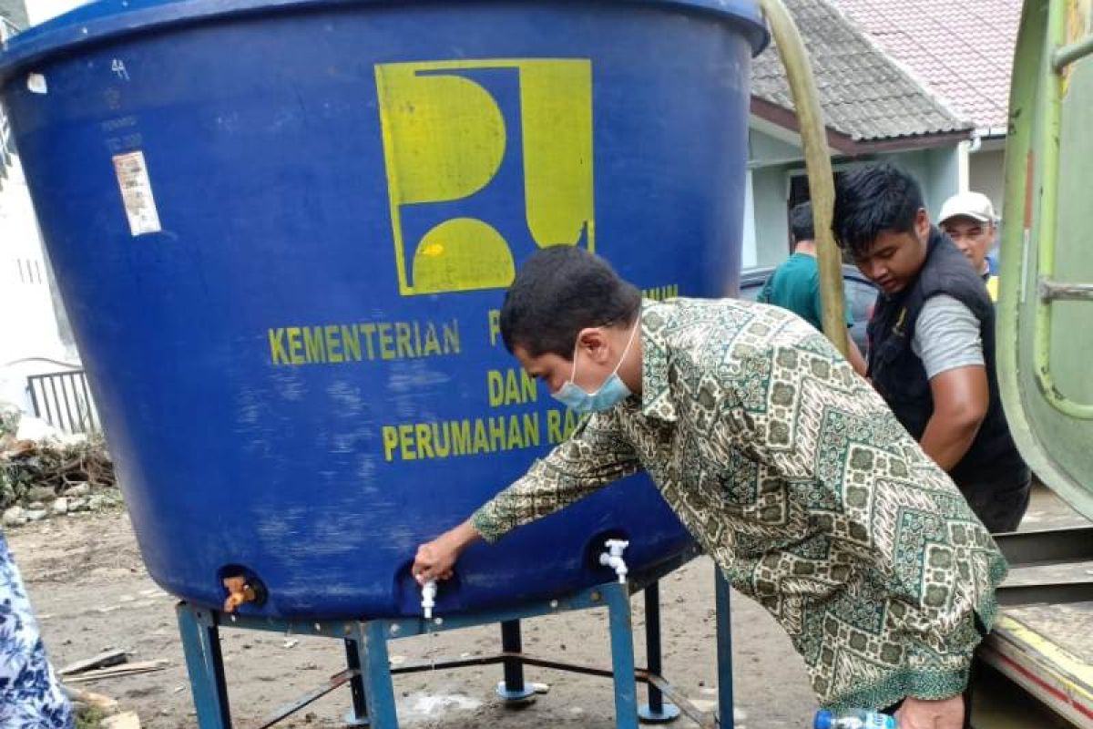 PDAM Tirtanadi siapkan posko air bersih untuk warga terdampak banjir