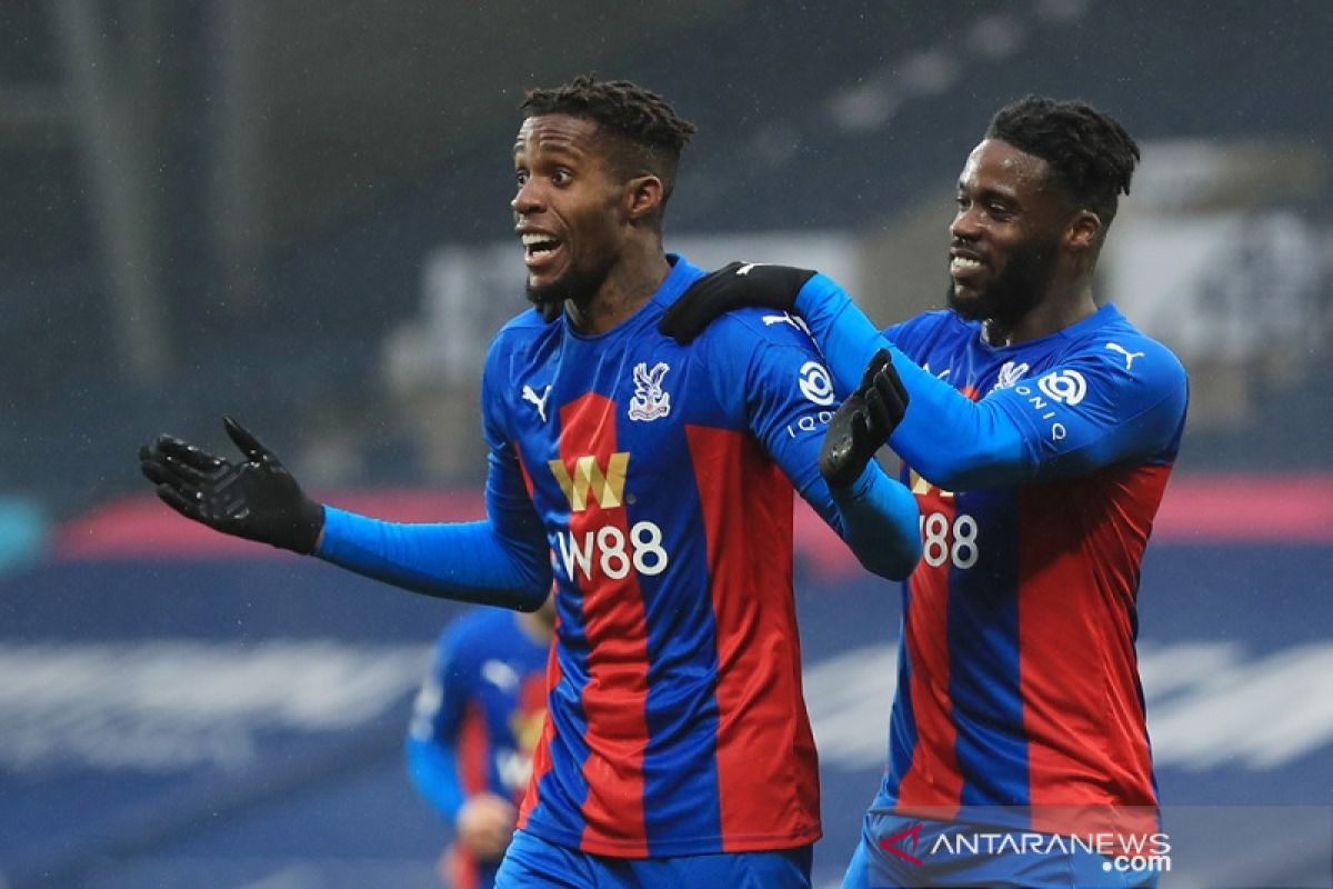 Crystal Palace membekuk West Bromwich 5-1